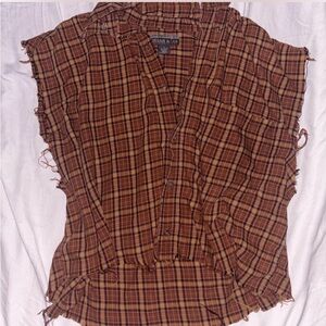 Plaid Sleeveless Top in Brown